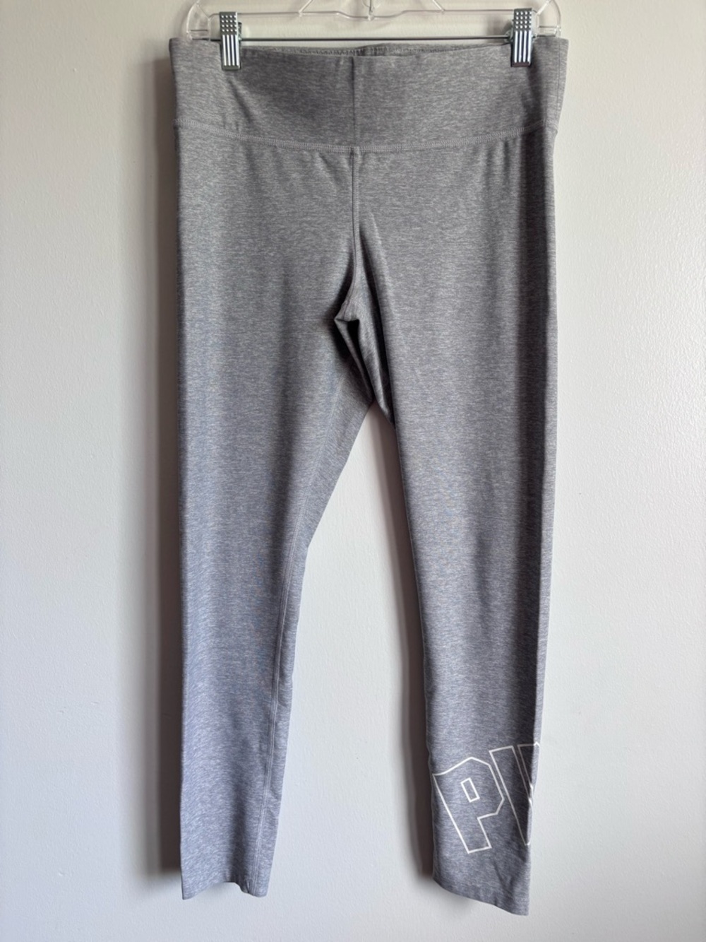 EUC Victoria Secret PINK Gray Yoga Leggings size Medium
